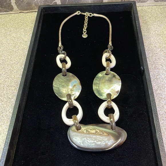 STATEMENT NECKLACE 🐚 SHELLS BEIGE/BROWN - Picture 4 of 12